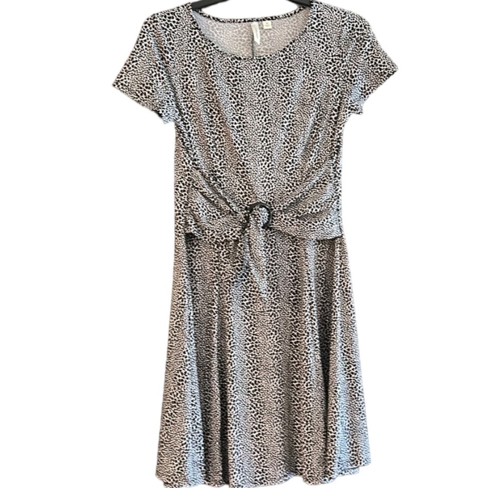 Tacera Black and White Patterned Dress